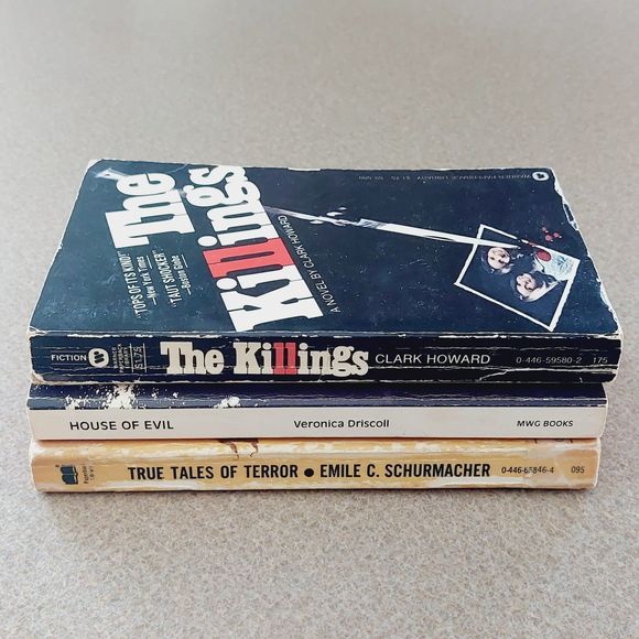 Vintage Horror Book Lot The Killings House of Evil True Tales of Terror Demonic - Picture 6 of 10